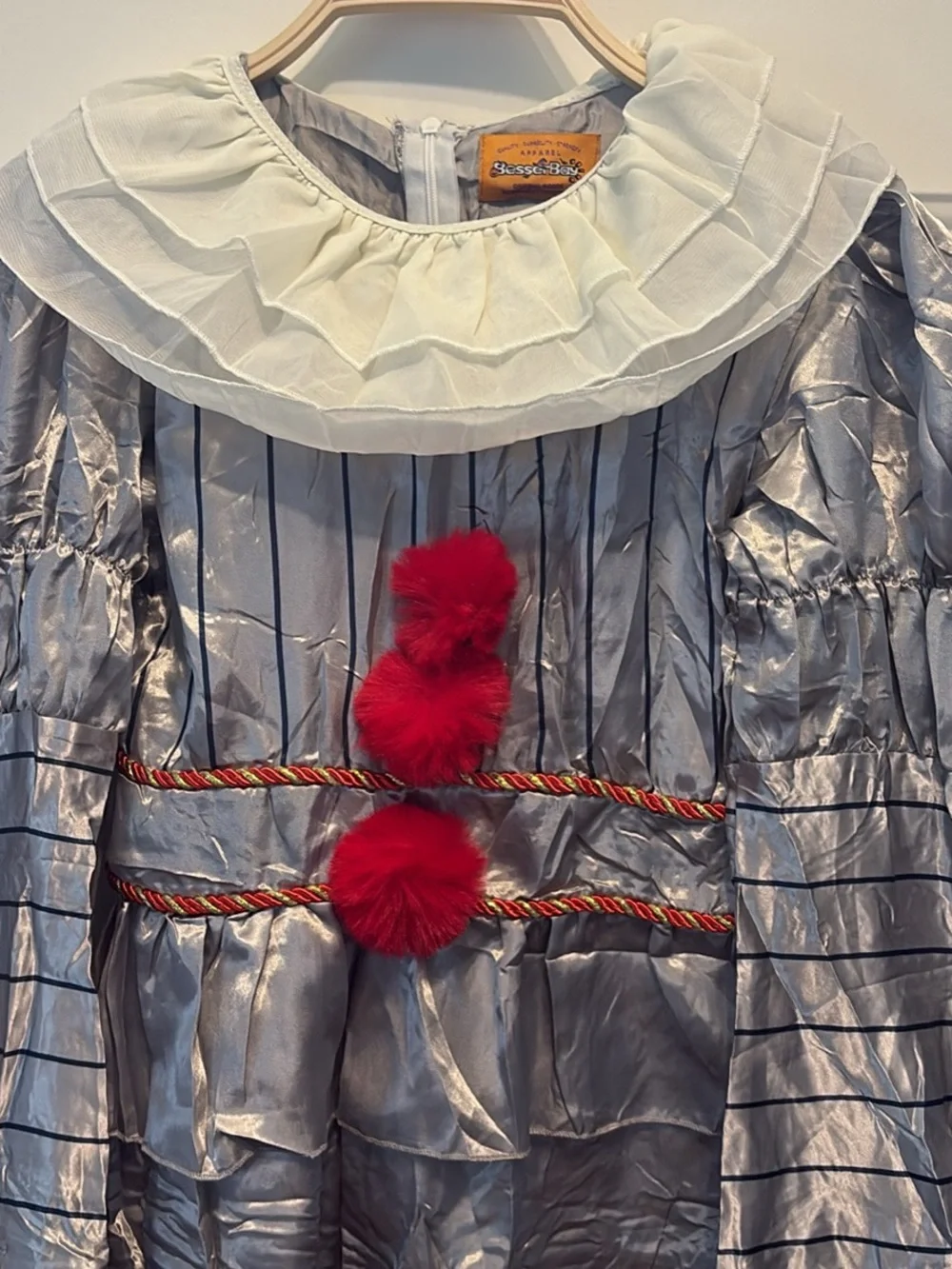 Youth size large Pennywise the clown Halloween costume